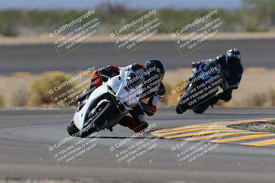 media/Oct-08-2022-SoCal Trackdays (Sat) [[1fc3beec89]]/Turn 14 (1050am)/